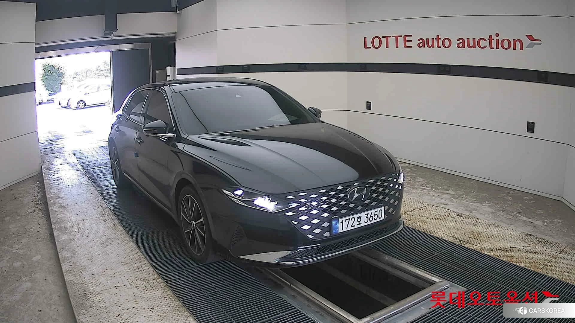 Hyundai Grandeur 2023 Abyss Black Pearl из Кореи, фото 6
