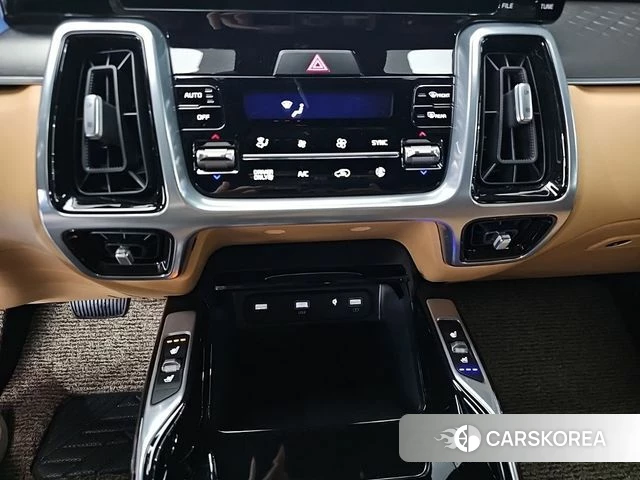 Kia Sorento 4th Generation 2023 Белый из Кореи, фото 6