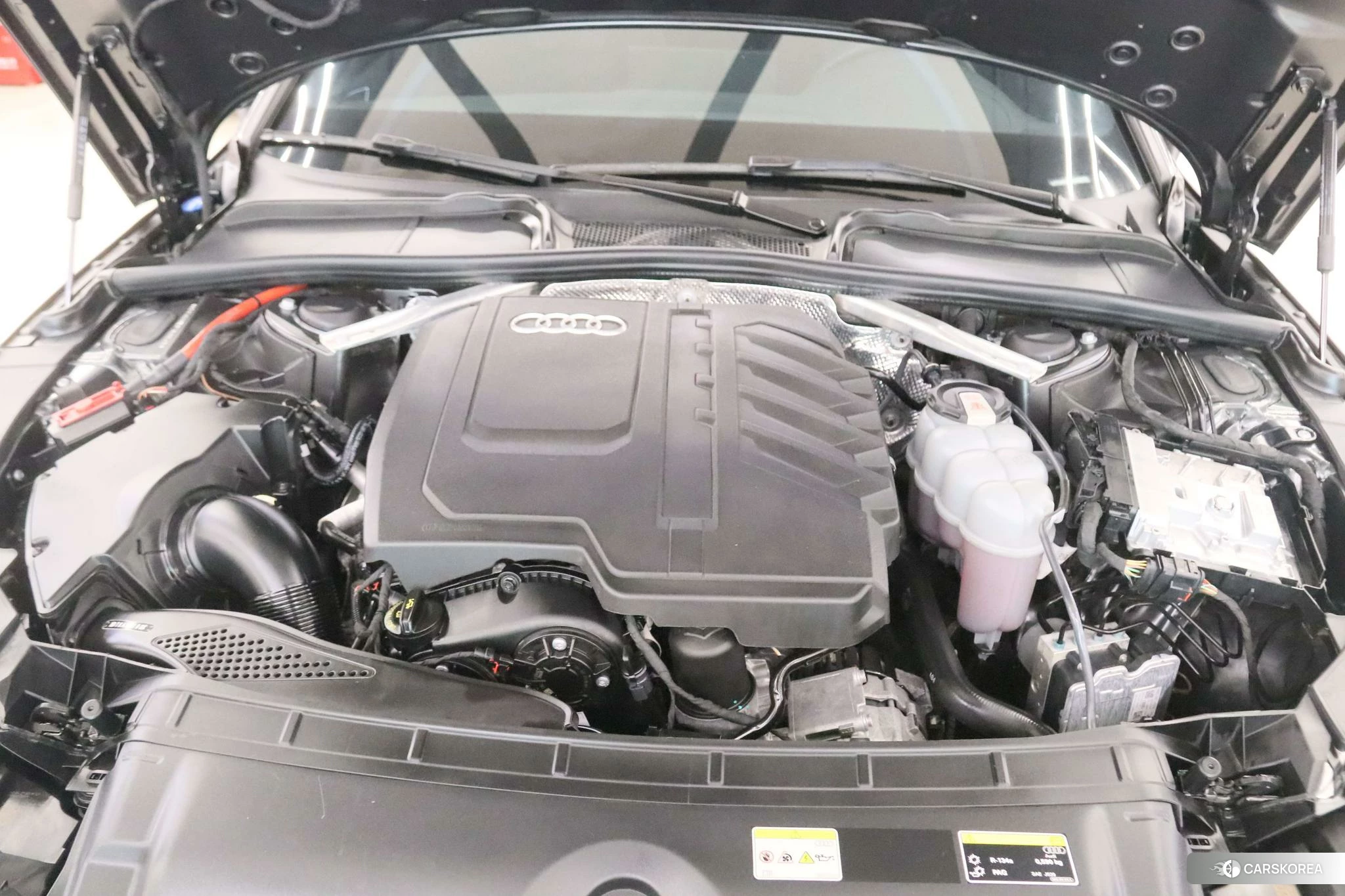 Audi A4L 2023 Темно-серый из Китая, фото 6