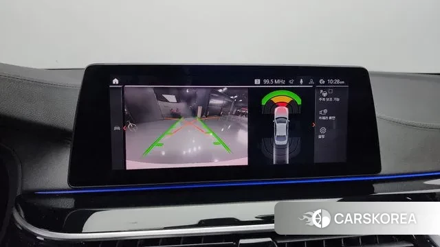 BMW 5 Series (G30) 2020 Белый из Кореи, фото 6