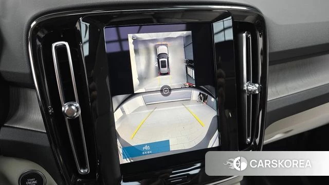 Volvo XC40 2024 Серебристо-серый из Кореи, фото 6