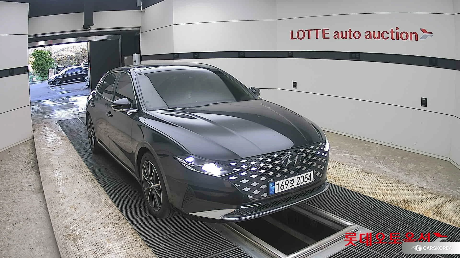 Hyundai Grandeur 2022 Midnight Black Pearl из Кореи, фото 6