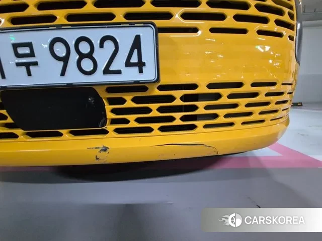 Hyundai Staria 2023 Желтый из Кореи, фото 6