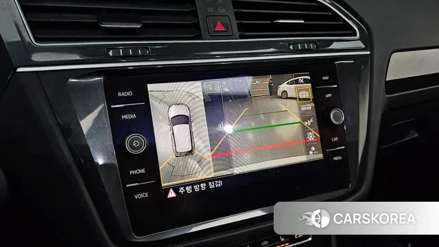 Volkswagen Tiguan second Generation 2020 Белый из Кореи, фото 6