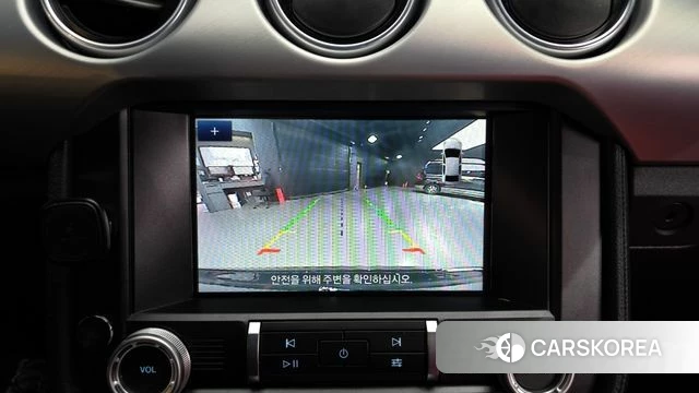 Ford Mustang 2023 Черный из Кореи, фото 6