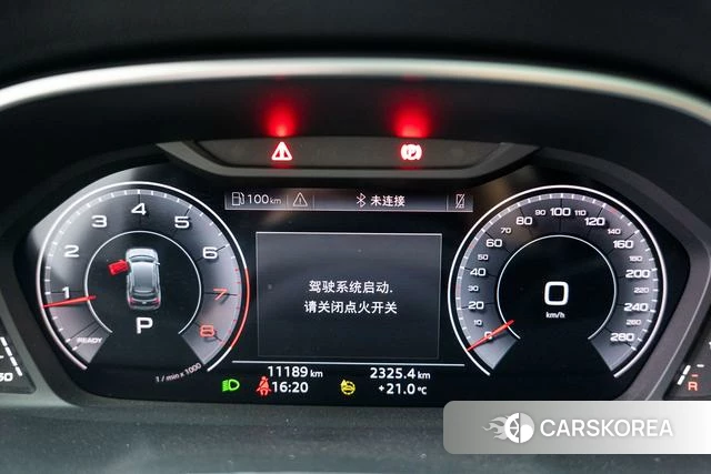Audi Q3 2024 Темно-серый из Китая, фото 6