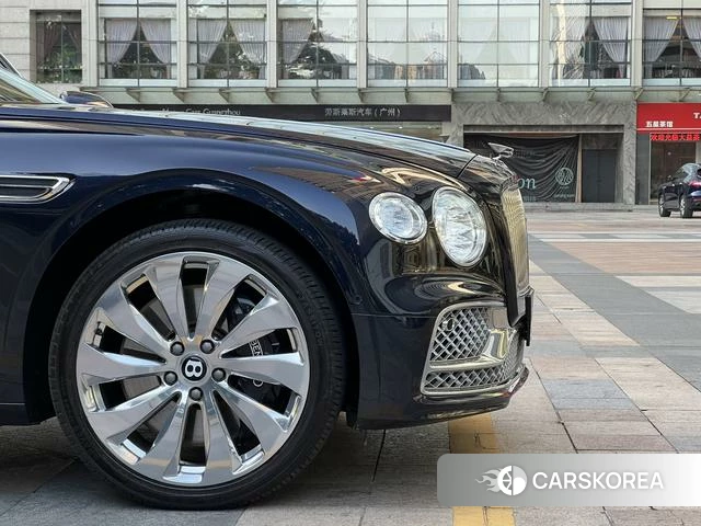 Bentley Flying 2021 Синий из Китая, фото 6