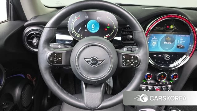 Mini Cooper 2023 Белый из Кореи, фото 6