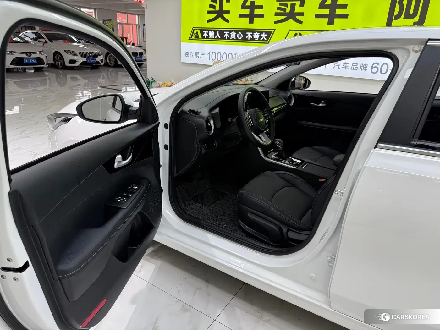 Kia K3 2021 Белый из Китая, фото 6
