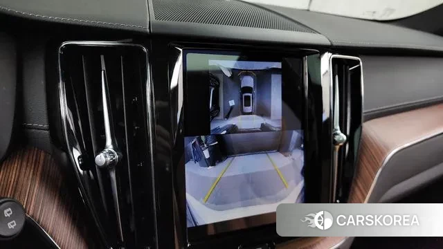 Volvo XC60 second Generation 2023 Белый из Кореи, фото 6