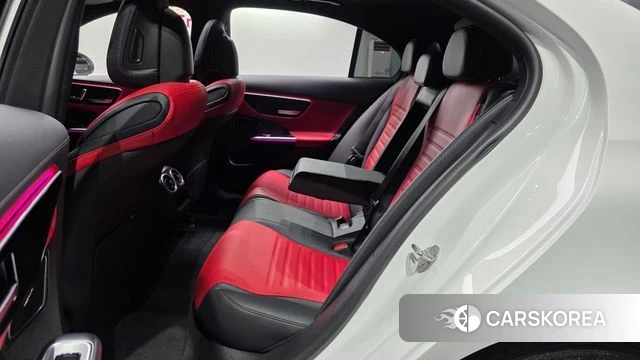 Mercedes-Benz C-Class W206 2023 Белый из Кореи, фото 6