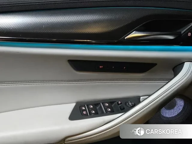 BMW M5 (F90) 2018 Черный из Кореи, фото 6