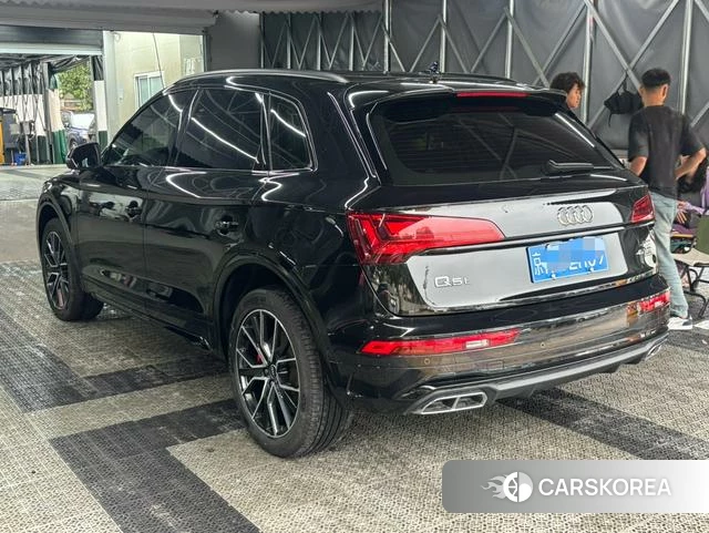 Audi Q5L 2024 Черный из Китая, фото 6