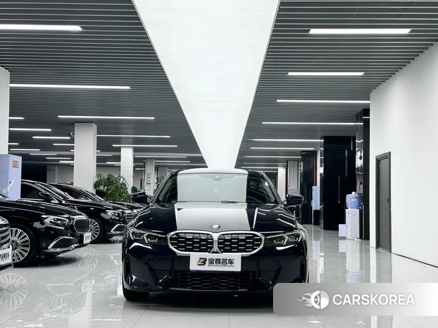 BMW 3 series 2024 Черный из Китая, фото 6