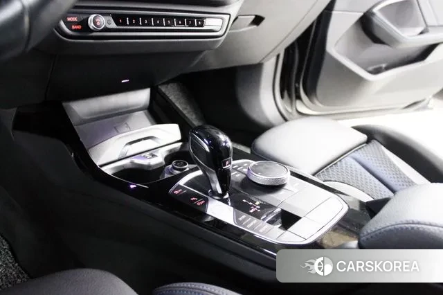 BMW 1 Series (F40) 2023 Черный из Кореи, фото 6