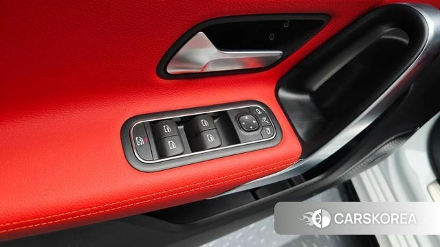 Mercedes-Benz A-Class W177 2025 Белый из Кореи, фото 6