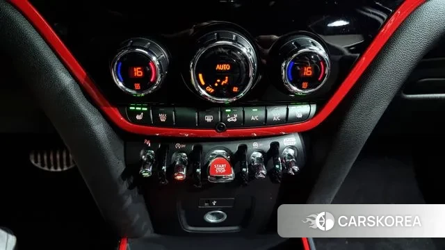 Mini Cooper S Countryman 2020 Черный из Кореи, фото 6