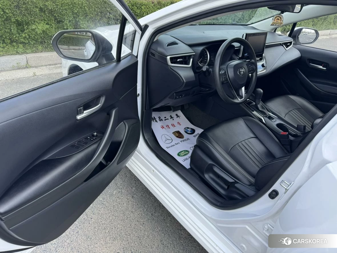 Toyota Corolla 2023 Белый из Китая, фото 6
