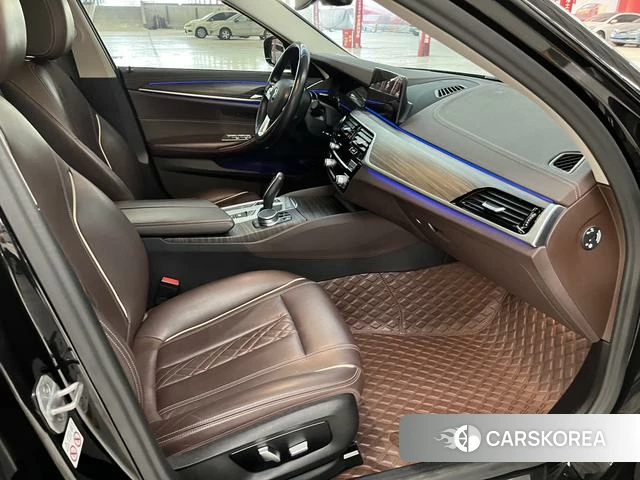 BMW 5 series PHEV 2021 Черный из Китая, фото 6