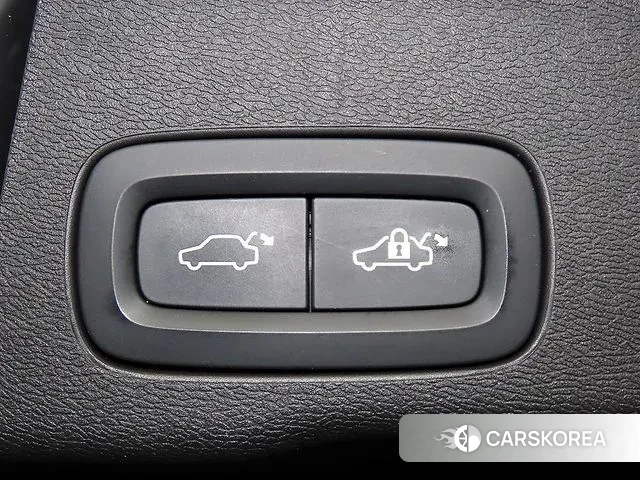 Volvo XC60 second Generation 2020 Белый из Кореи, фото 6