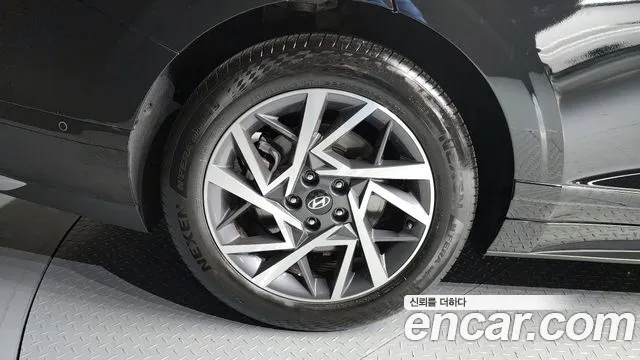 Hyundai Grandeur (GN7) id 2607919 из Кореи 6