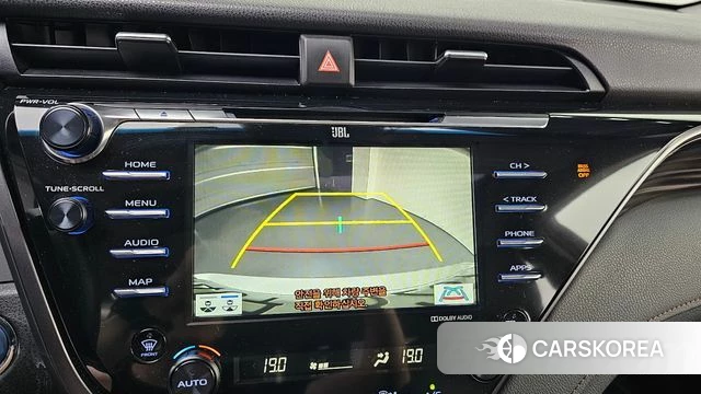 Toyota Camry (XV70) 2018 Серебристо-серый из Кореи, фото 6