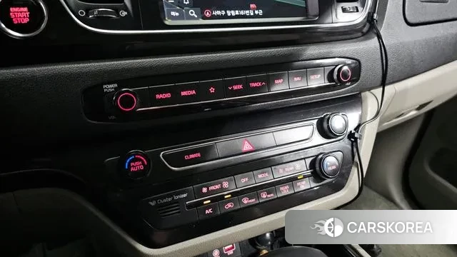 Kia The New Carnival 2019 Серебряный из Кореи, фото 6