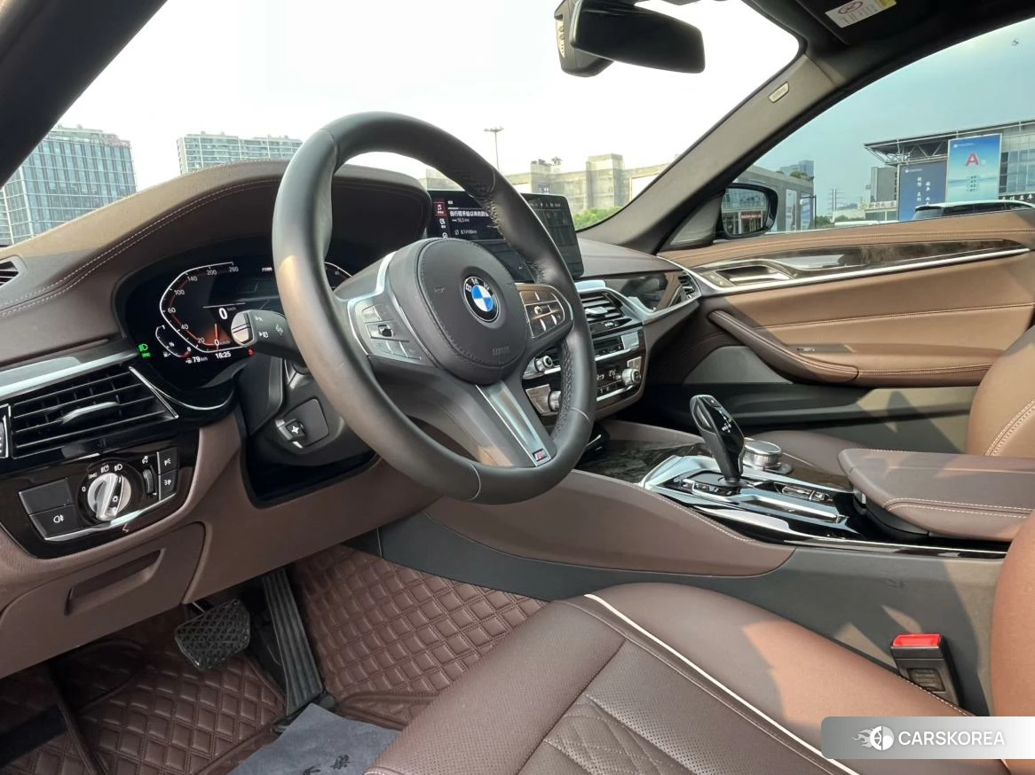 BMW 5 series 2022 Черный из Китая, фото 6