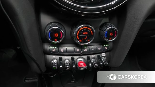 Mini Cooper S 2023 Небесно-голубой из Кореи, фото 6