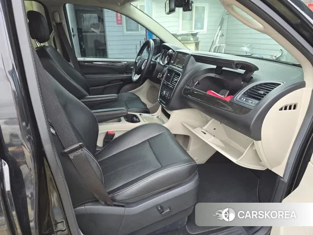 Dodge Grand Caravan 2019 Черный из Кореи, фото 6