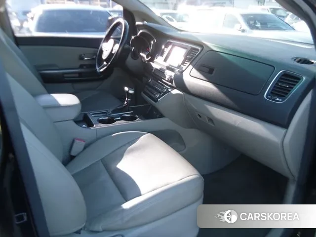 Kia The New Carnival 2018 Черный из Кореи, фото 6