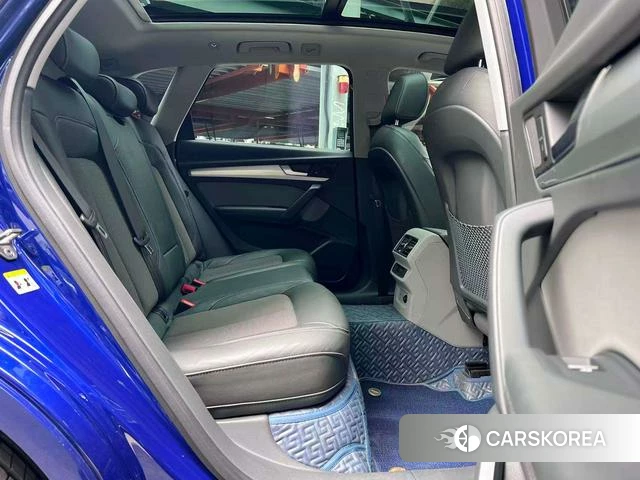 Audi Q5L 2021 Синий из Китая, фото 6