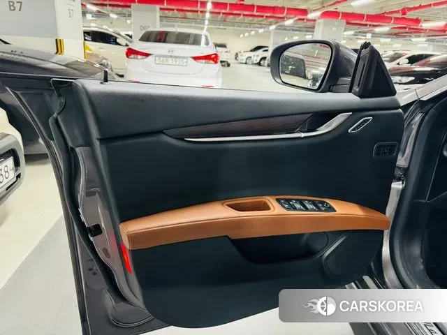 Maserati Ghibli 2020 Песочный из Кореи, фото 6