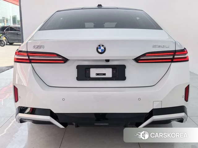 BMW 5 series 2025 Белый из Китая, фото 6