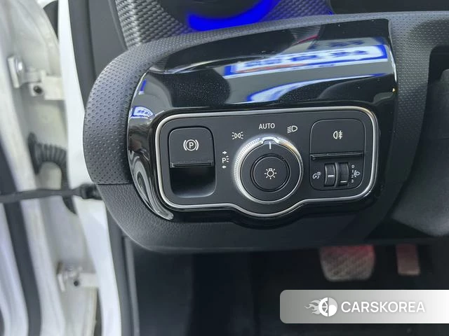 Mercedes-Benz Class A 2023 Белый из Китая, фото 6