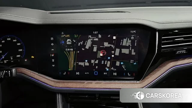 Volkswagen Touareg 3rd generation 2024 Серый из Кореи, фото 6