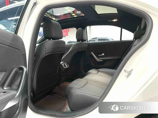 Mercedes-Benz Class A 2021 Белый из Китая, фото 6