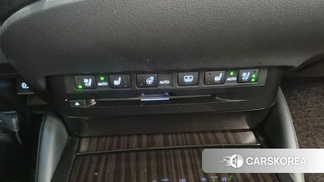 Lexus ES300h 7th generation 2021 Песочный из Кореи, фото 6