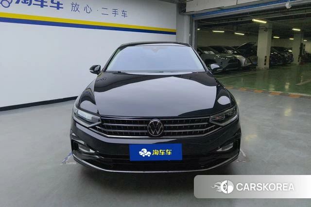 Volkswagen Magotan 2025 Черный из Китая, фото 6