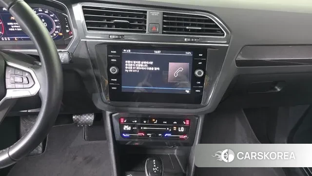 Volkswagen Tiguan second Generation 2021 Белый из Кореи, фото 6