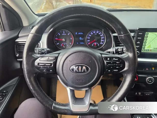Kia Stonic 2019 Белый из Кореи, фото 6