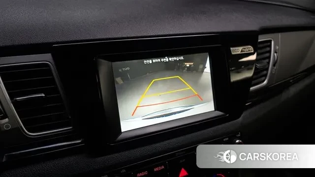 Kia Niro 2018 Белый из Кореи, фото 6