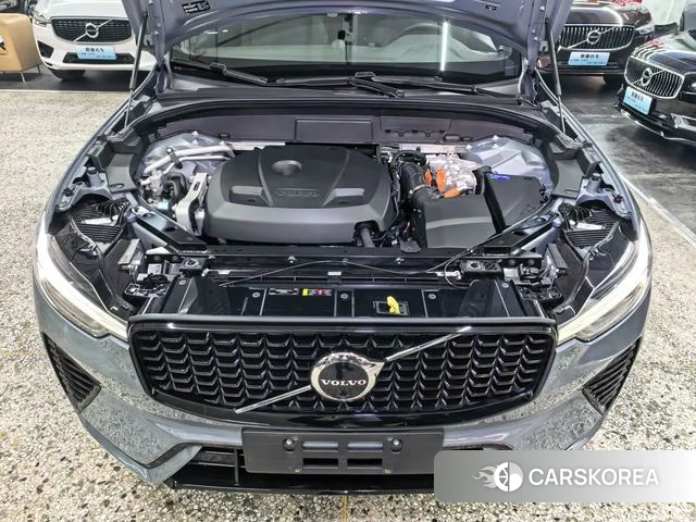 Volvo XC60 PHEV 2022 Темно-серый из Китая, фото 6
