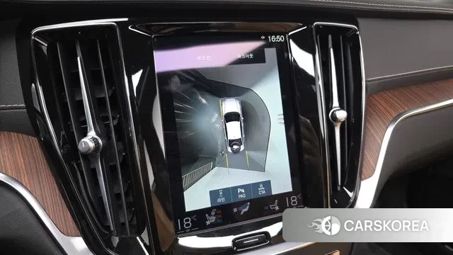 Volvo S60 3rd generation 2021 Белый из Кореи, фото 6