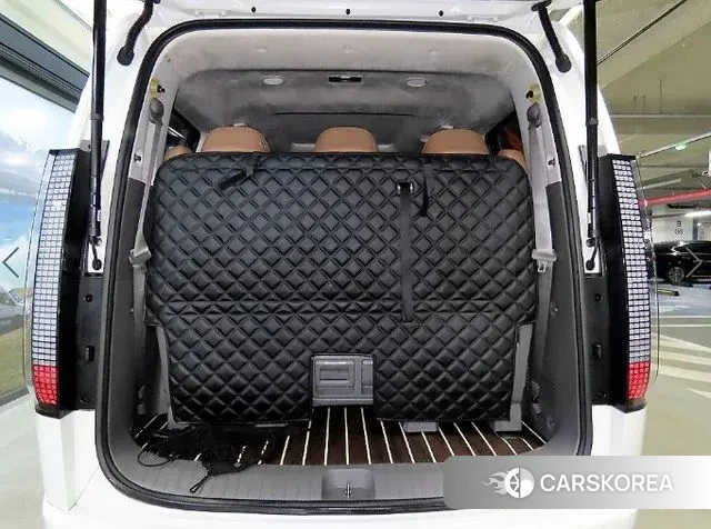 Hyundai Staria 2023 Белый из Кореи, фото 6