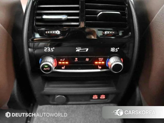 BMW 5 Series (G30) 2021 Небесно-голубой из Кореи, фото 6
