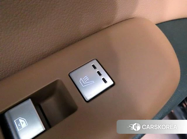 Hyundai Grandeur Hybrid (GN7) 2023 Черный из Кореи, фото 6