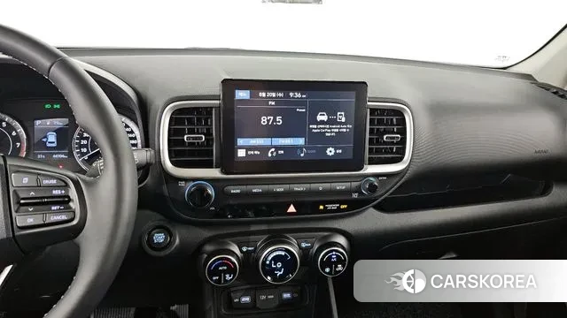 Hyundai Venue 2022 Серебристо-серый из Кореи, фото 6