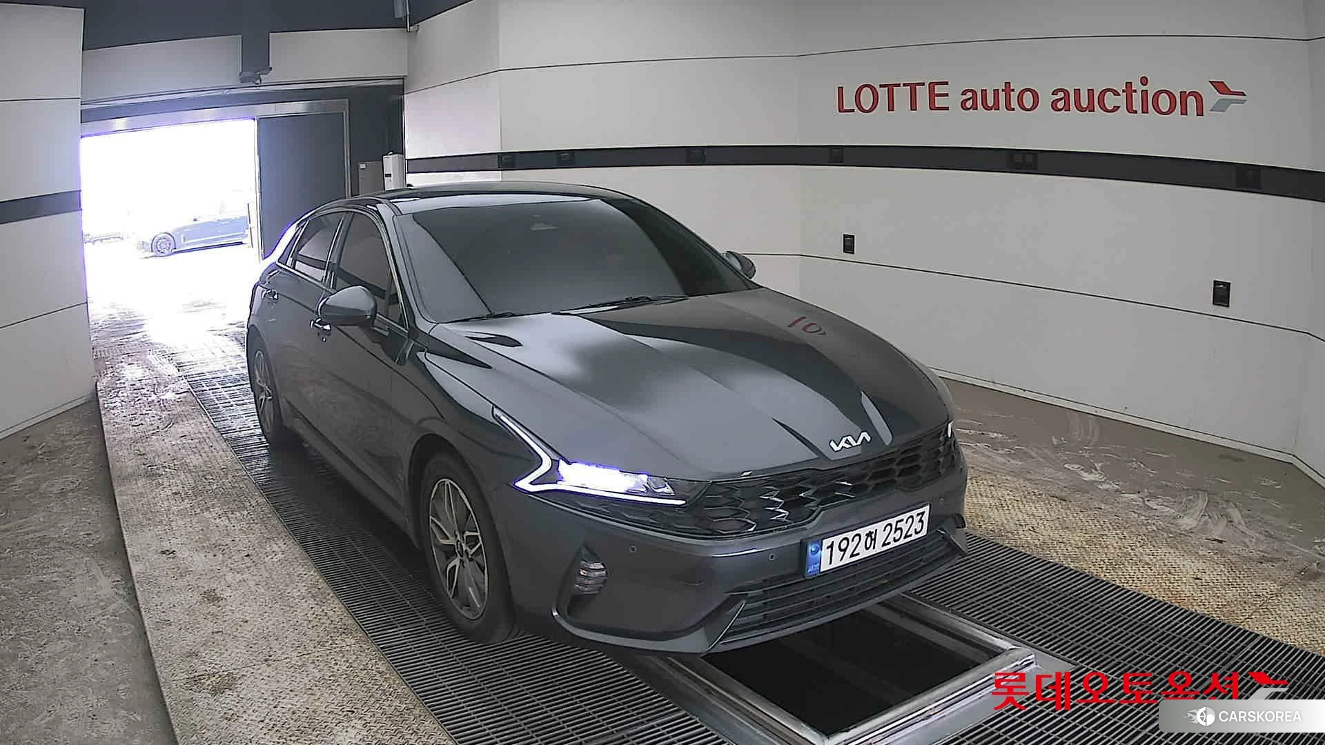 Kia K5 Hybrid 2023 Interstellagray из Кореи, фото 6