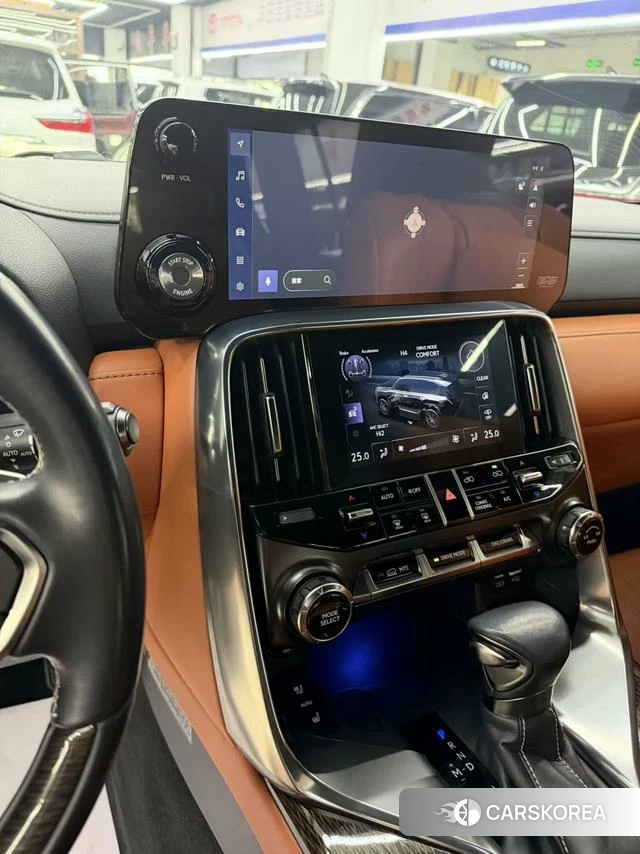 Lexus LX 2023 Белый из Китая, фото 6